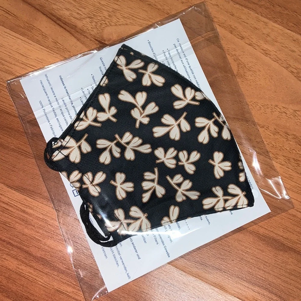 NWT Tory Burch Face Mask